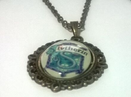 Брелок Harry Potter Slytherin 4х3 см.